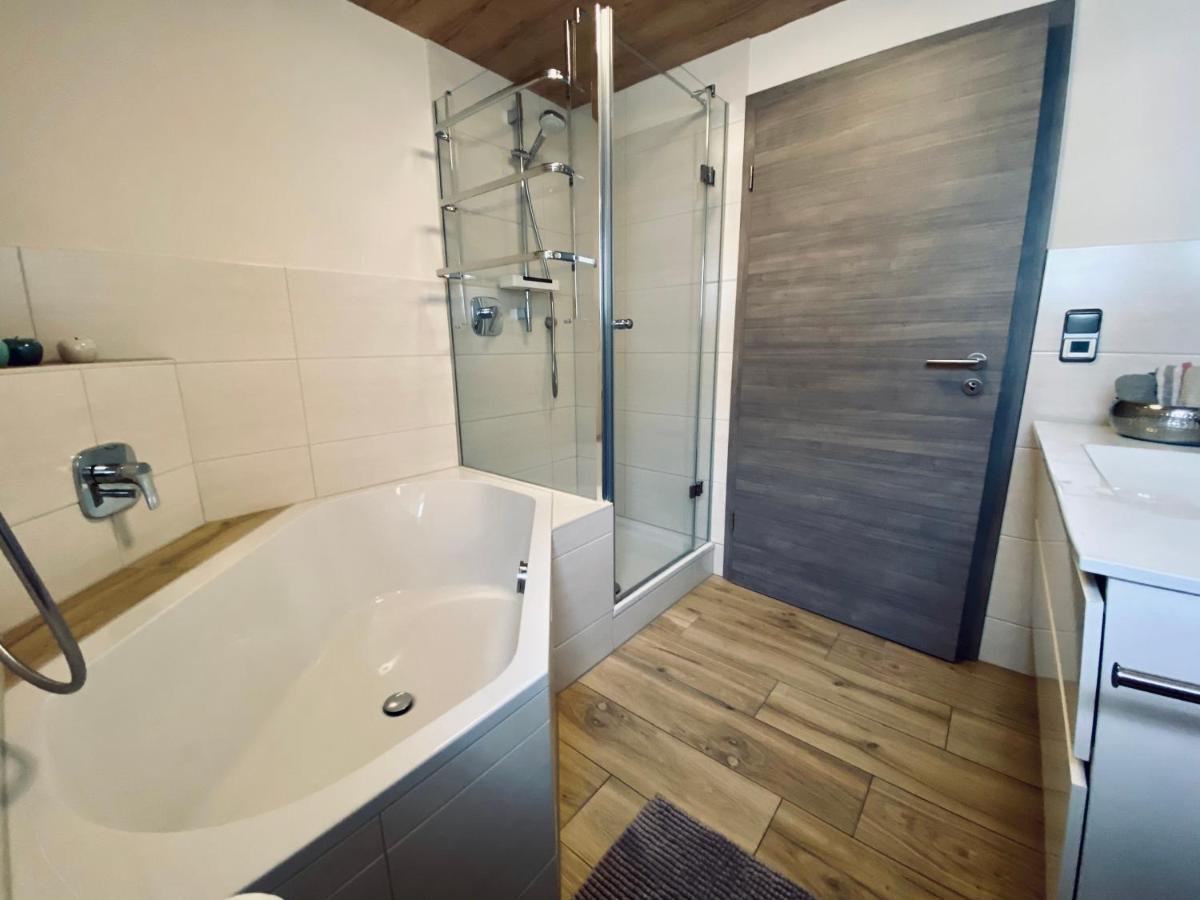 Ferienwohnung An Der Romantischen Salzachschleife Naehe Salzburg Laufen Exteriör bild