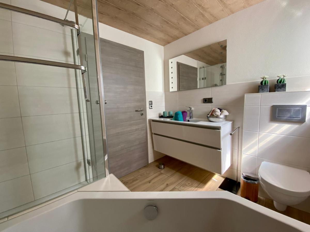 Ferienwohnung An Der Romantischen Salzachschleife Naehe Salzburg Laufen Exteriör bild